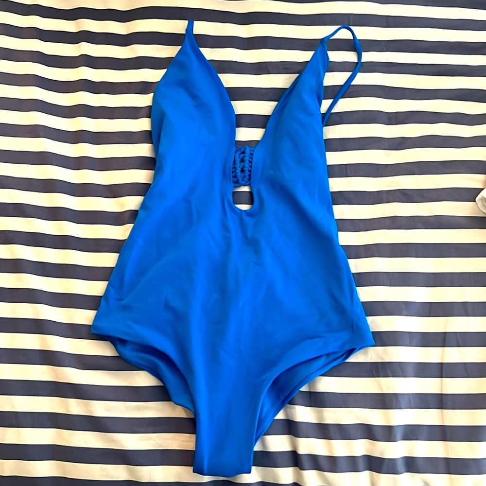 Malai one-piece swimsuit size M,color blue